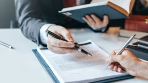 Legal Checklist Before Signing a Dubai Off-Plan Agreement in 2025